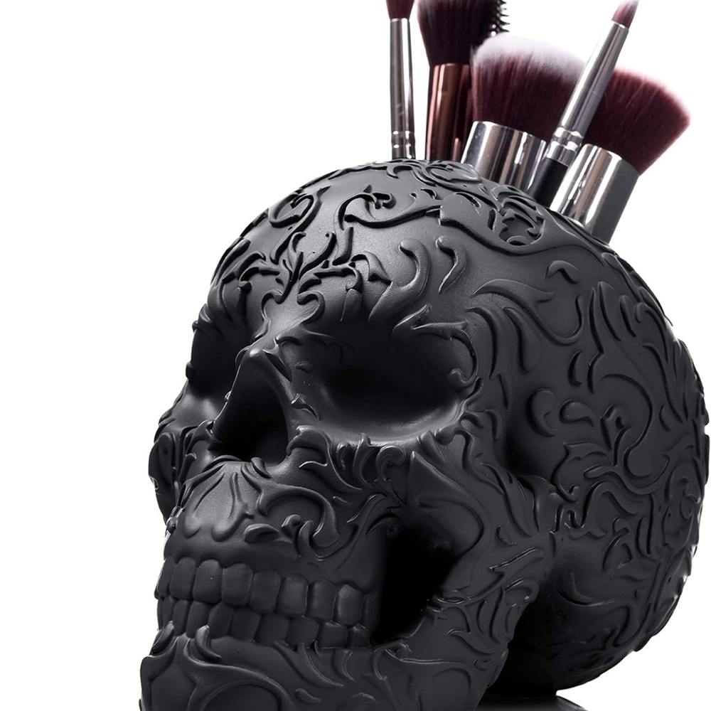 Black Skull Makeup Holder /organizer